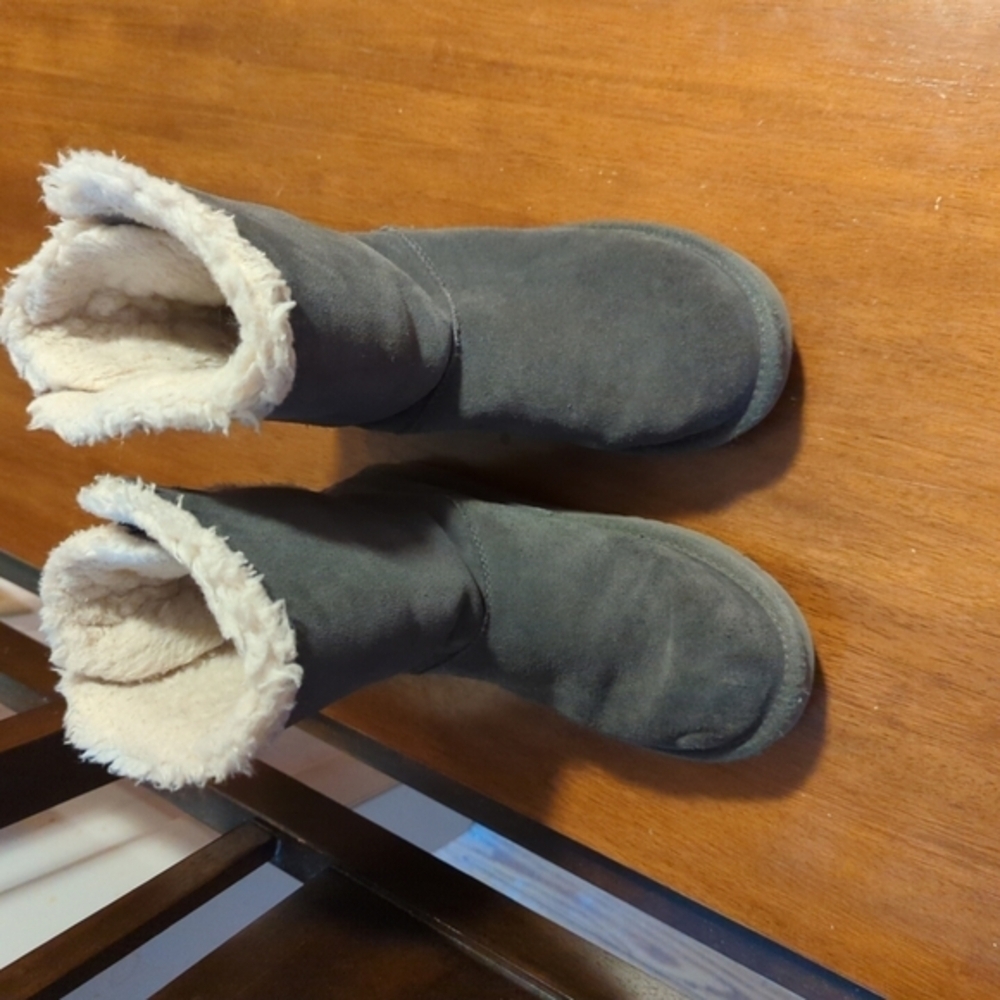 Koolaburra by Ugg Gray Winter Boots Women's Size 6